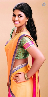 Anjali Sister Aradhya Photo Shoot - 3 of 7