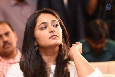 Anushka at Baahubali Press Meet - 4 of 42