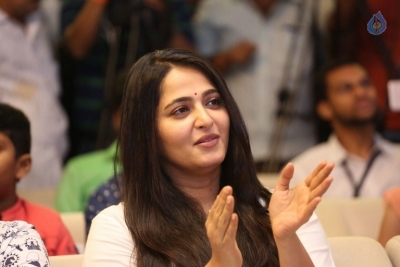 Anushka at Baahubali Press Meet - 37 of 42