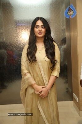 Anushka Shetty Photos - 12 of 21