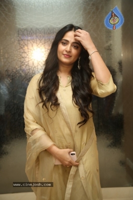 Anushka Shetty Photos - 15 of 21