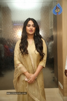 Anushka Shetty Photos - 20 of 21