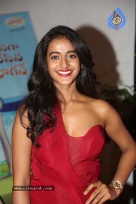 Apoorva At Zee Apsara Awards - 7 of 9