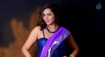 Arshi Khan Photos - 4 of 10