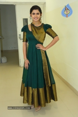 Ashima Narwal Photos - 9 of 14