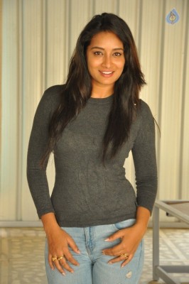 Bhanu Tripathri New Photos - 10 of 20