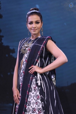 Catherine Tresa at Woven 2017 Fashion Show - 3 of 28