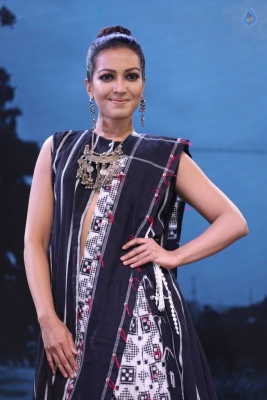 Catherine Tresa at Woven 2017 Fashion Show - 26 of 28
