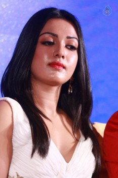 Catherine Tresa New Pics - 7 of 40