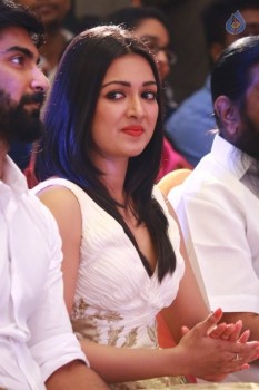 Catherine Tresa New Pics - 11 of 40