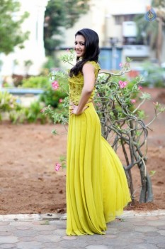 Catherine Tresa Photo Shoot - 12 of 23