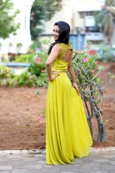 Catherine Tresa Photo Shoot - 15 of 23