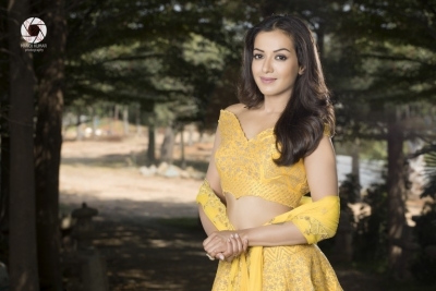 Catherine Tresa Photos - 2 of 5