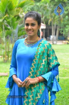 Chandini Tamilarasan Photos - 9 of 15