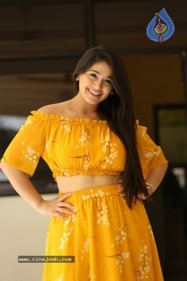 Chandni Bhagwanani Photos - 3 of 19