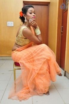 Dancer Nisha Pics - 5 of 18