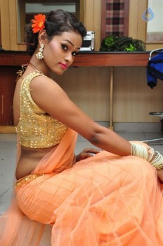 Dancer Nisha Pics - 13 of 18