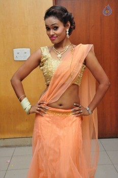 Dancer Nisha Pics - 17 of 18