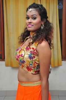 Dancer Nisha Stills - 6 of 42