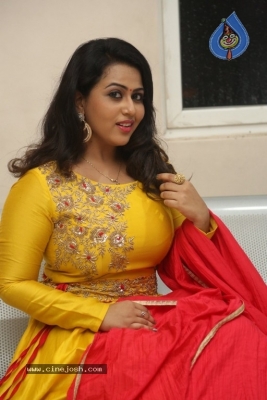 Diana Champika Photos - 7 of 15