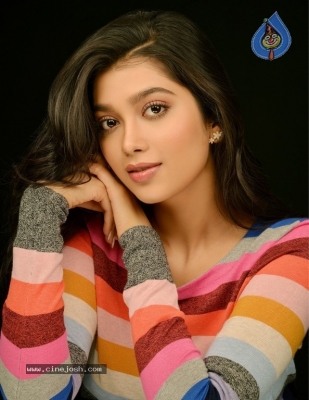 Digangana Suryavanshi Photo Shoot Photos - 8 of 10