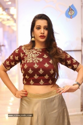 Diksha Panth Photos - 11 of 38
