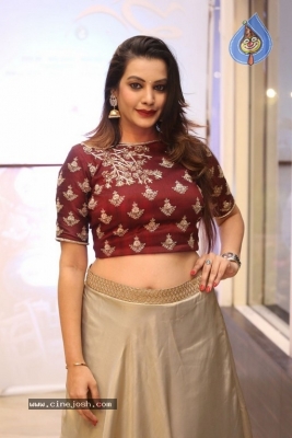 Diksha Panth Photos - 17 of 38