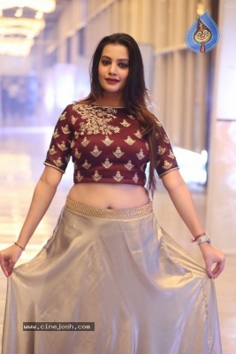 Diksha Panth Photos - 19 of 38