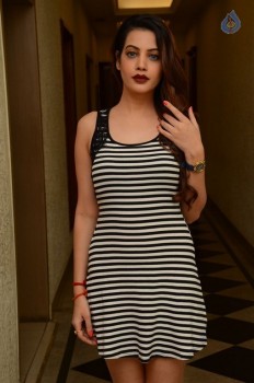 Diksha Panth Photos - 18 of 41