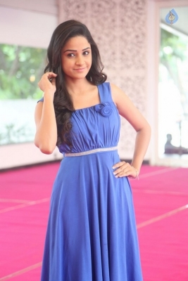 Divya Nandini Photos - 15 of 16