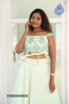Eesha New Gallery - 12 of 13
