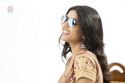 Eesha Rebba Photo Shoot Photos - 8 of 15