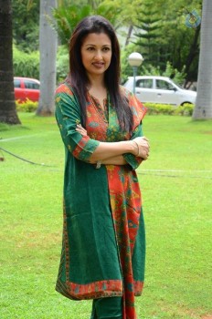 Gautami Latest Photos - 10 of 30