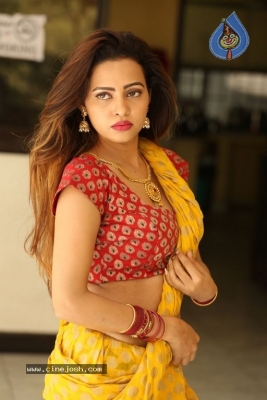 Geetha Shah Photos - 28 of 42