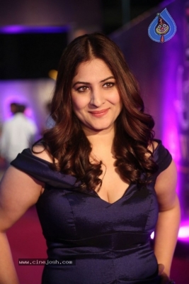 Gowri Munjal at Zee Apsara Awards - 11 of 32