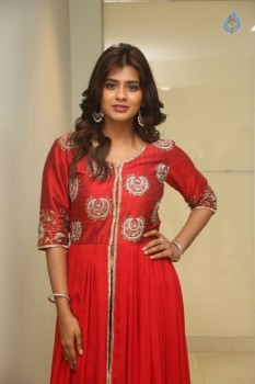 Hebah Patel at Mister Trailer Launch - 12 of 42