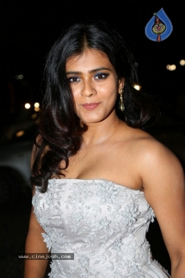 Hebah Patel Gallery - 18 of 26