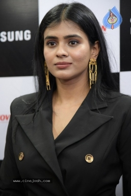 Hebah Patel Photos - 12 of 16