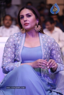 Huma Qureshi Stills - 11 of 15