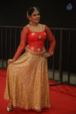 Iniya at Mirchi Music Awards - 9 of 18