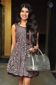 Ishaa Agarwal Photos - 13 of 21
