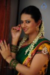 Isha Chawla Cute Stills - 20 of 71