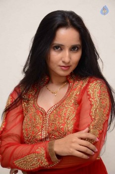 Ishika Singh Latest Photos - 24 of 33