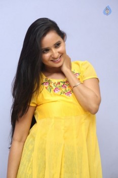 Ishika Singh New Pics - 30 of 38