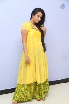 Ishika Singh New Pics - 37 of 38