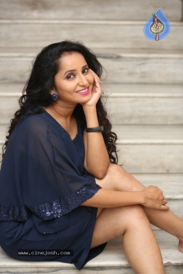 Ishika Singh Stills - 10 of 20