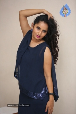 Ishika Singh Stills - 12 of 20