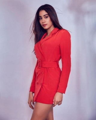 Janhvi Kapoor Photoshoot - 3 of 6