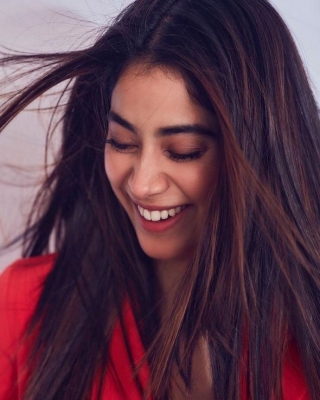 Janhvi Kapoor Photoshoot - 5 of 6