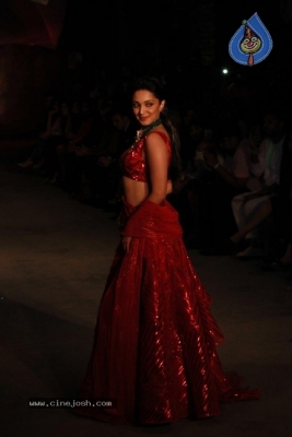 Kiara Advani Walked Ramp At India Couture Week 2019 - 3 of 9
